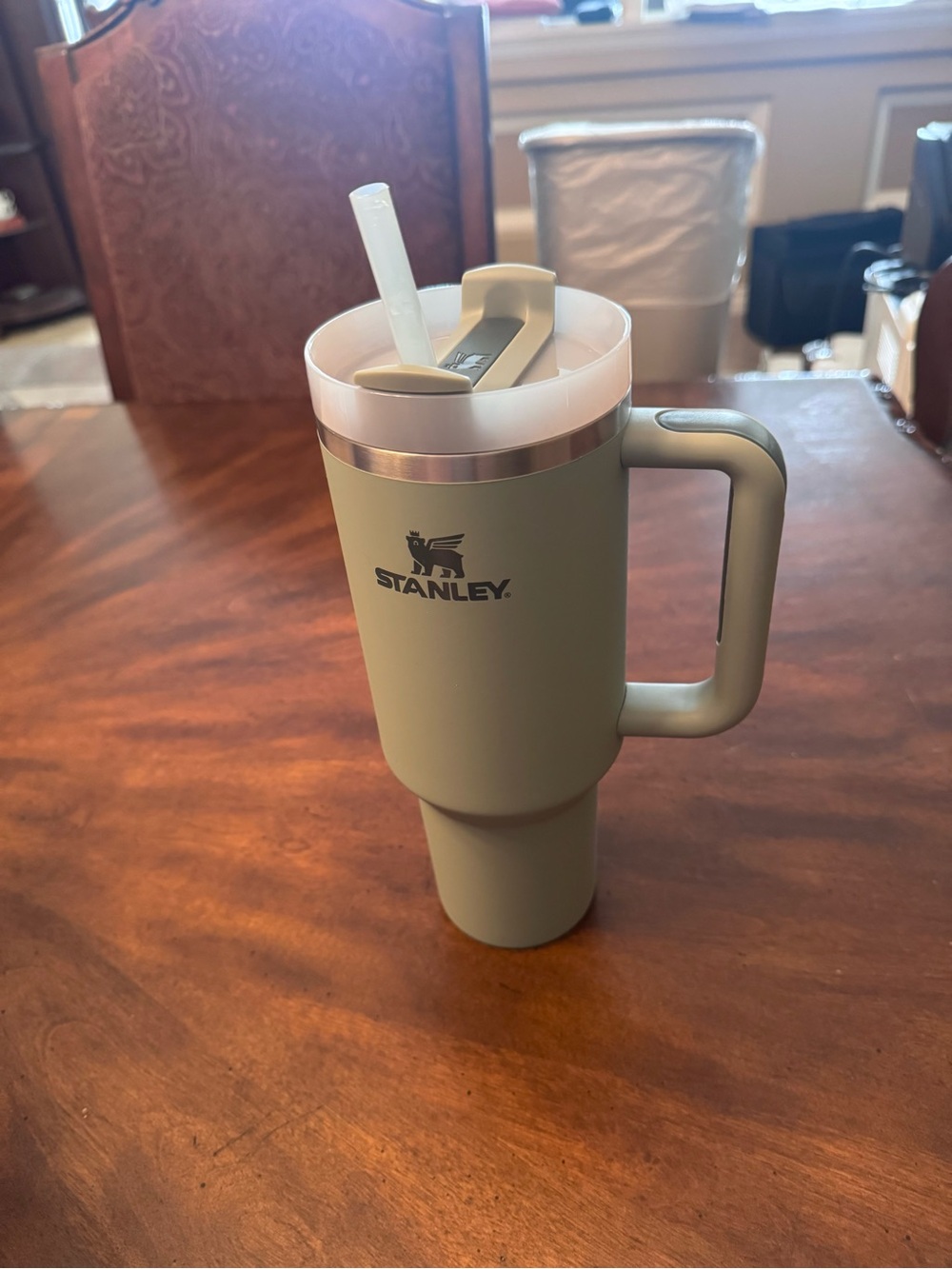Stanley Travel Mug with Handle - Sage Green - soft matte
